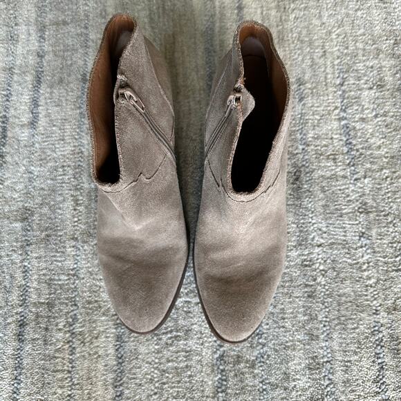 Lucky Brand Eller Western Brand Suede Bootie Chunky Heel Boot 9.5 - Picture 3 of 7